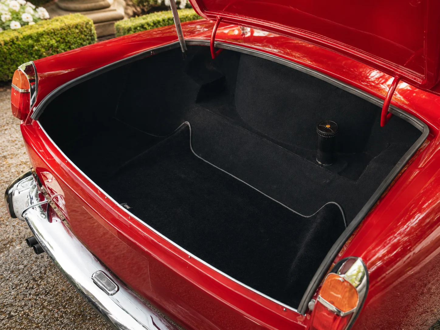 1958 Ferrari 250 GT California Spyder — gallery view 27