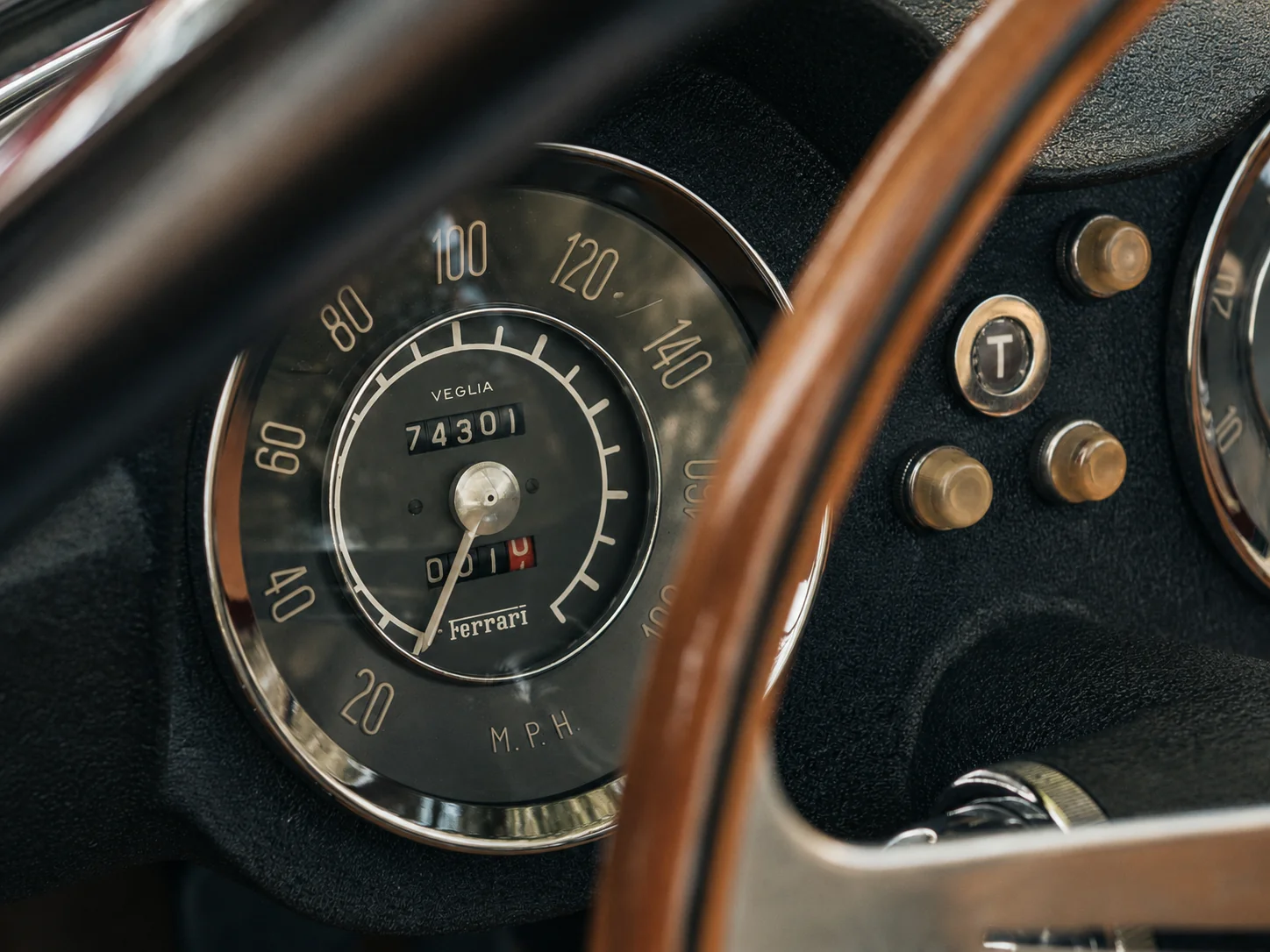 1958 Ferrari 250 GT California Spyder — gallery view 34