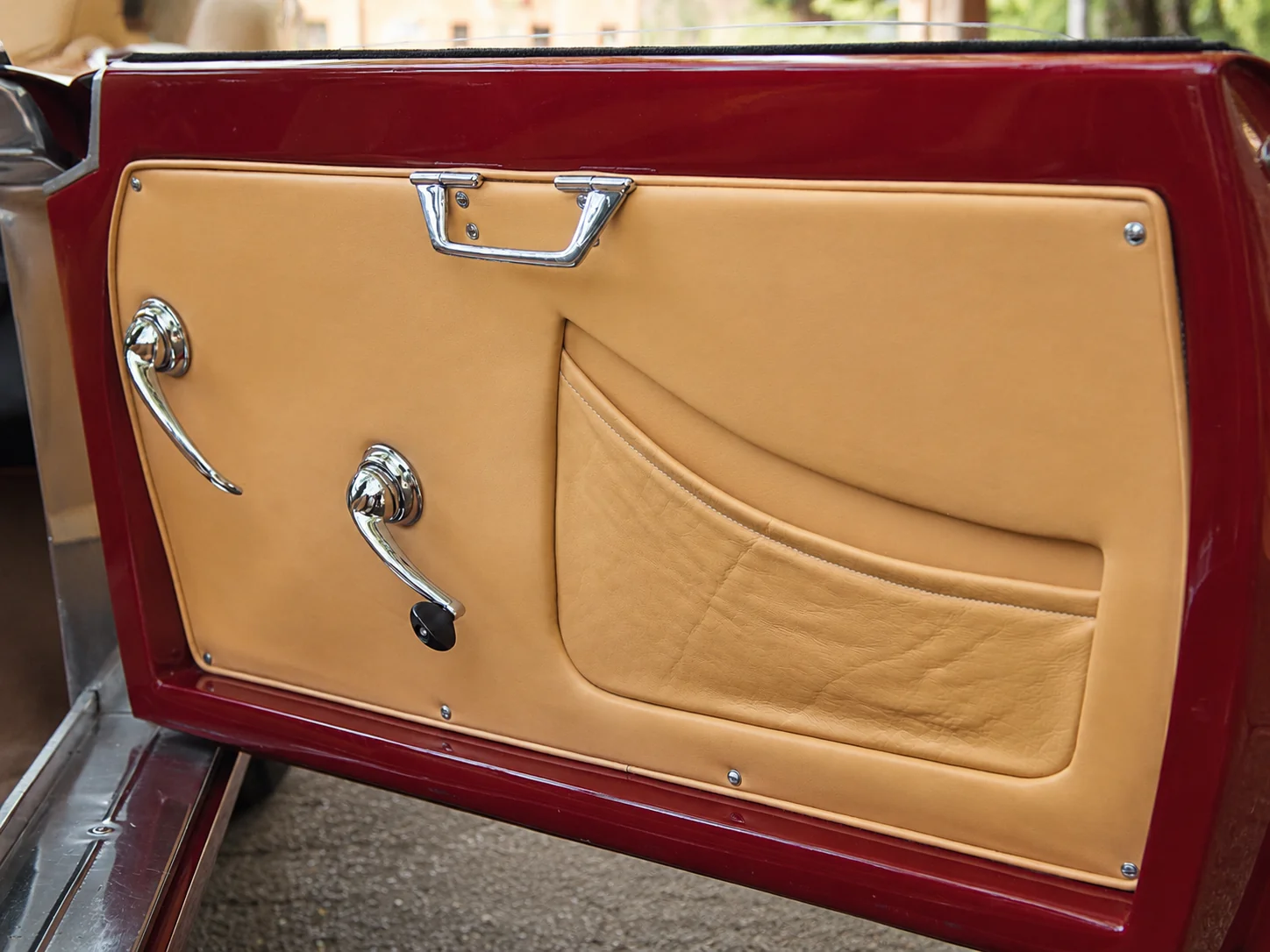 1958 Ferrari 250 GT California Spyder — gallery view 36