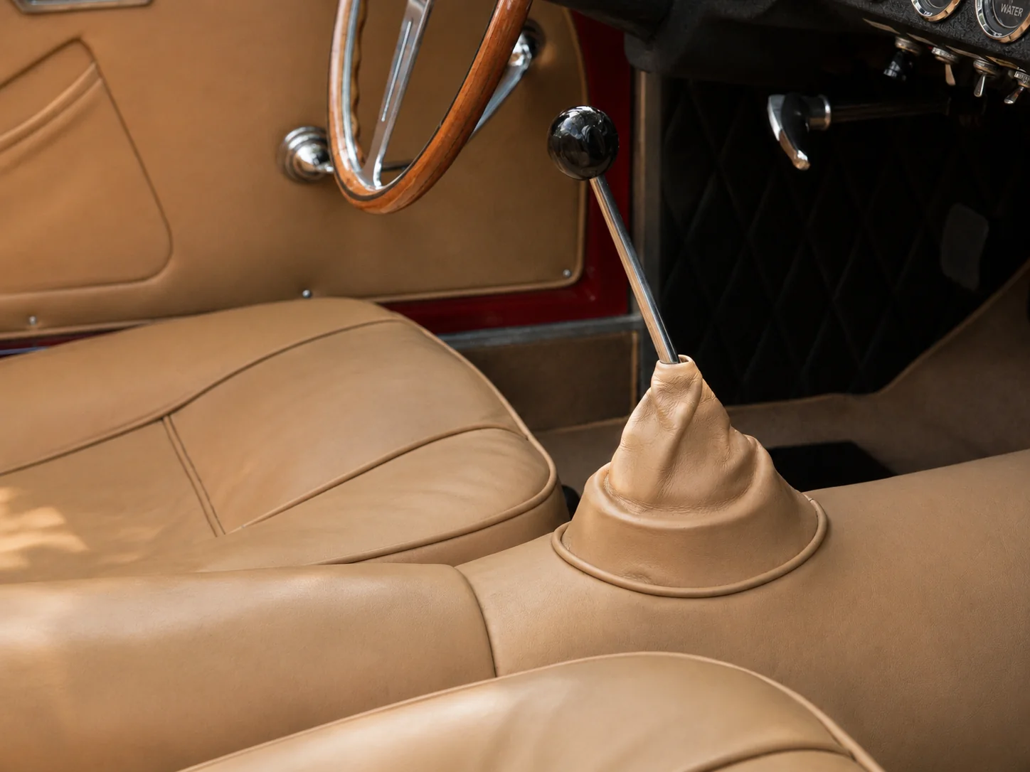1958 Ferrari 250 GT California Spyder — gallery view 40