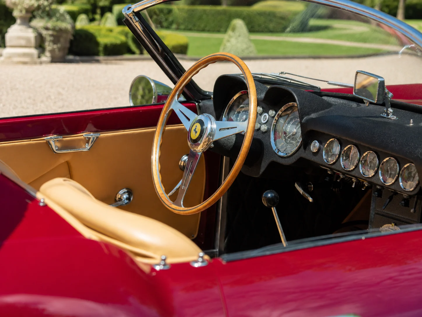 1958 Ferrari 250 GT California Spyder — gallery view 42